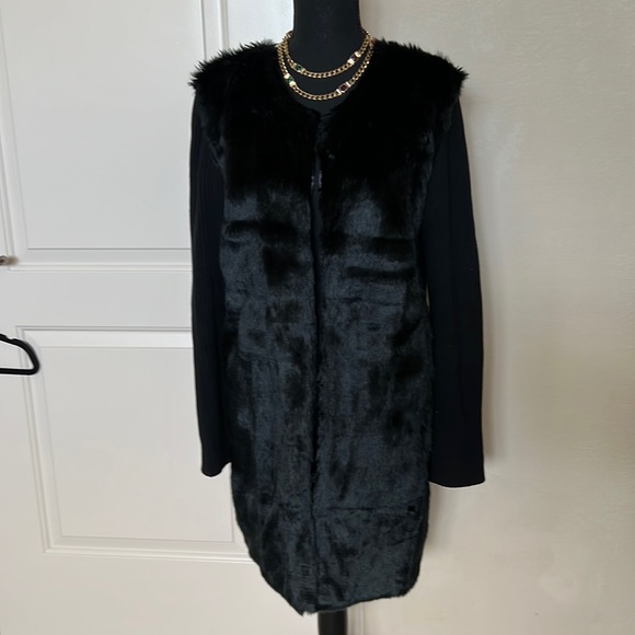 Fabulous Furs faux fur sweater jacket - Picture 2 of 5